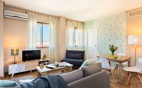 Hsh Suites Republica
